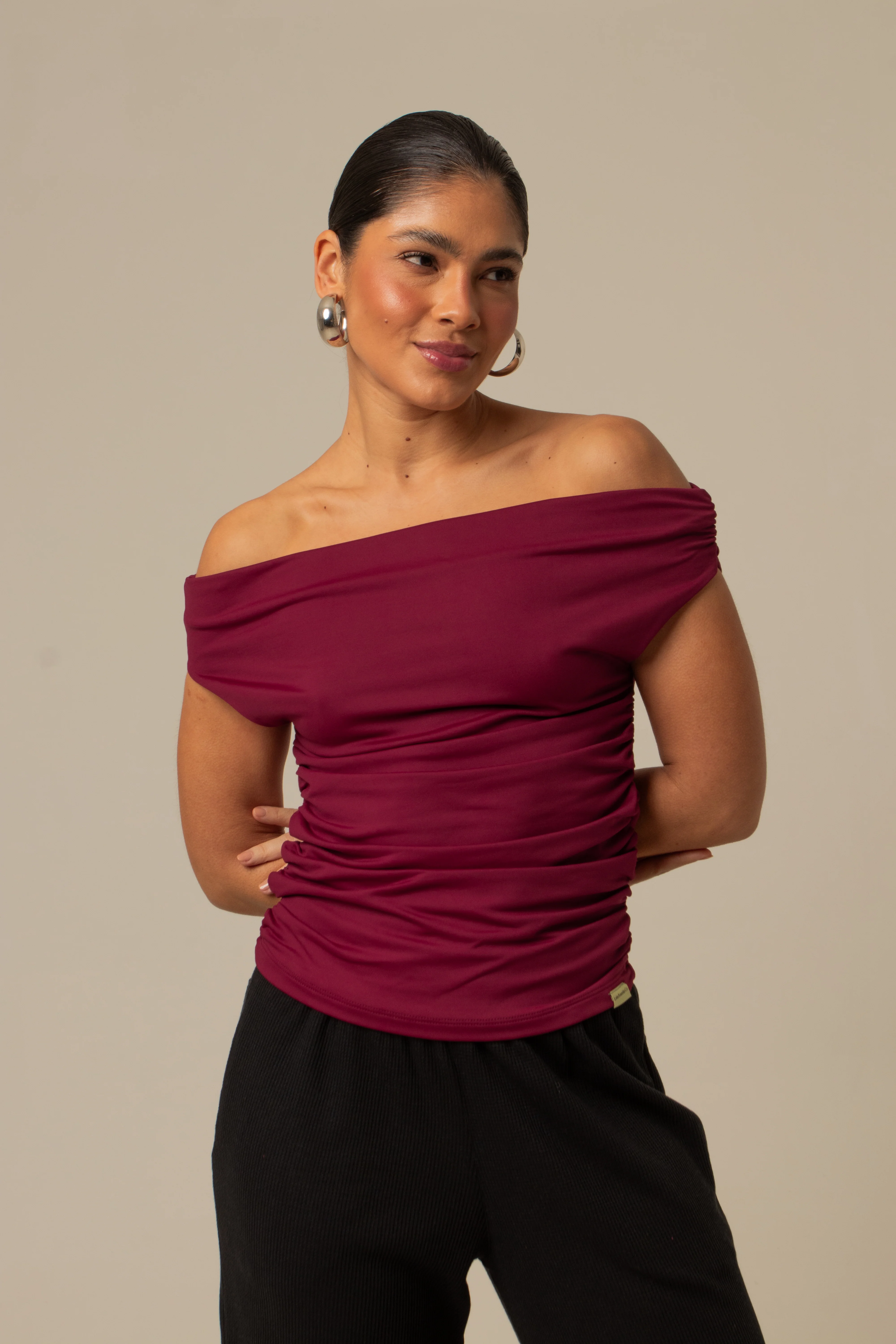 blusa ombro a ombro clássica - Image 14