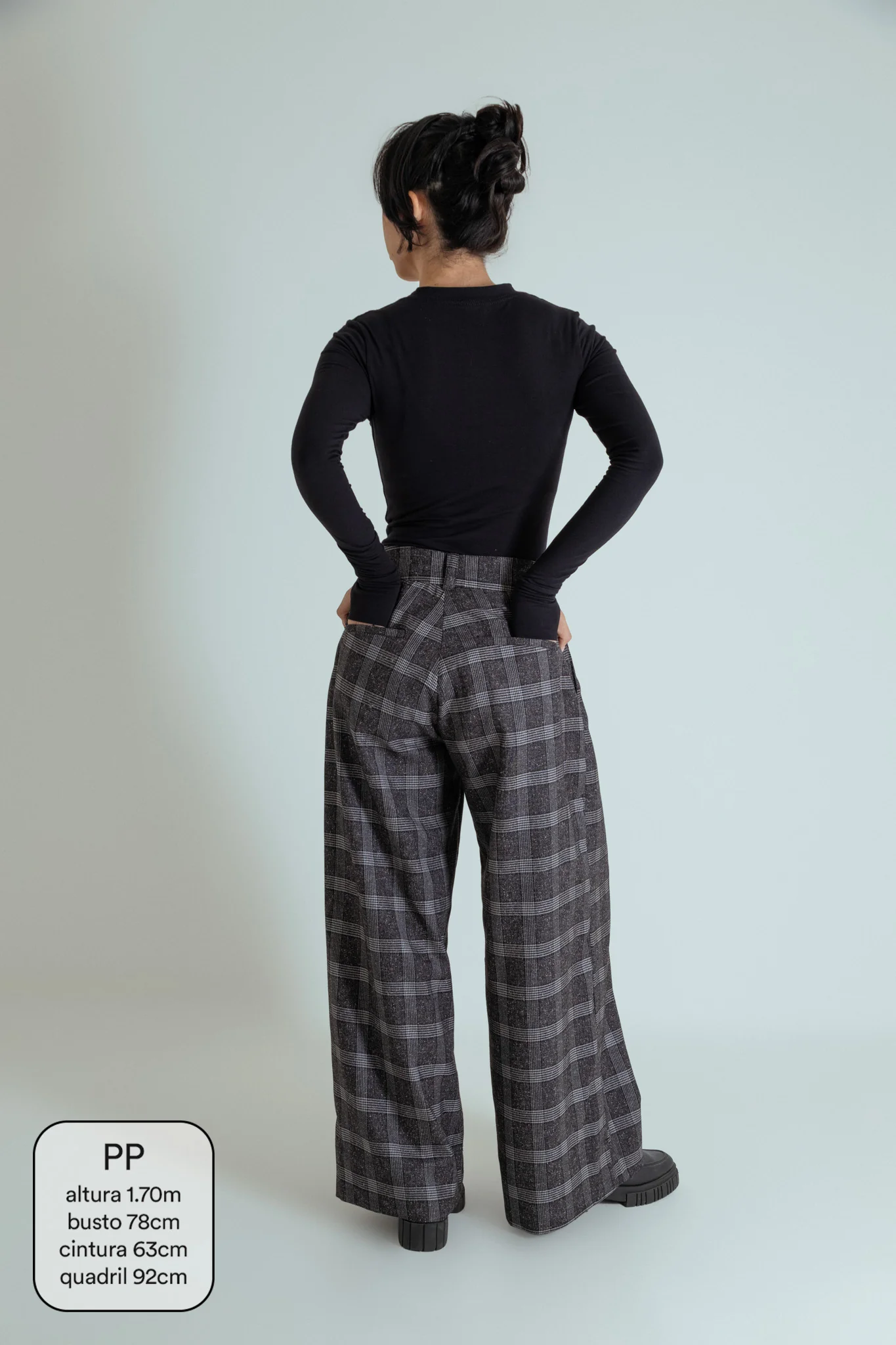calça alfaiataria ajustável xadrez chefa - Image 10