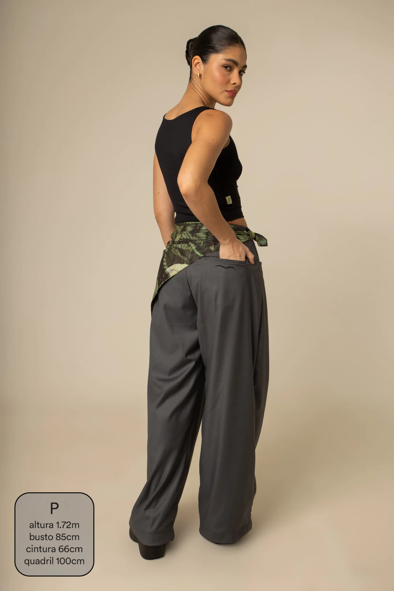 calça effortless collab frida & lela - Image 3