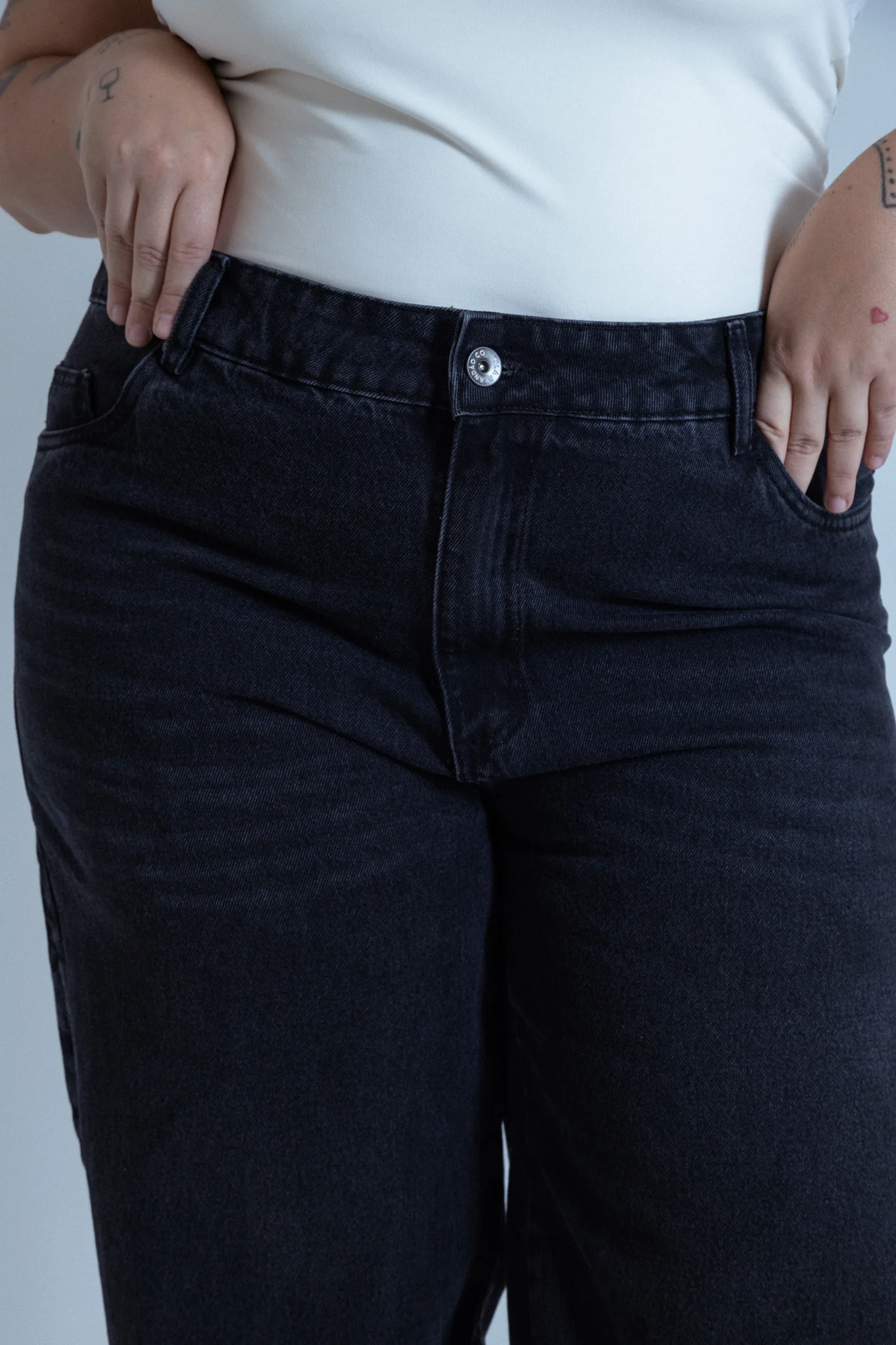 calça jeans ajustável laço midnight black - Image 8