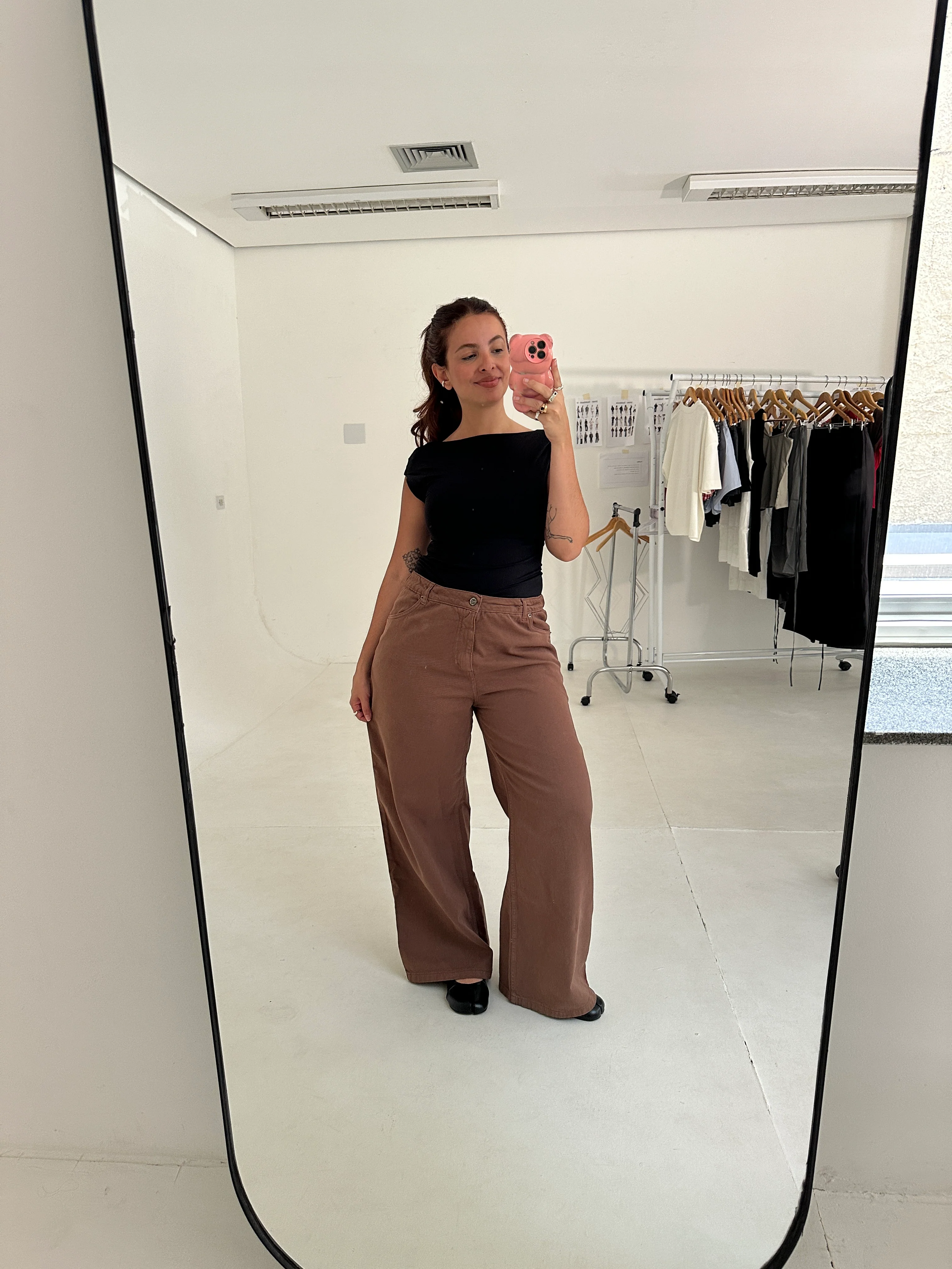 calça jeans ajustável wide mocha - Image 17