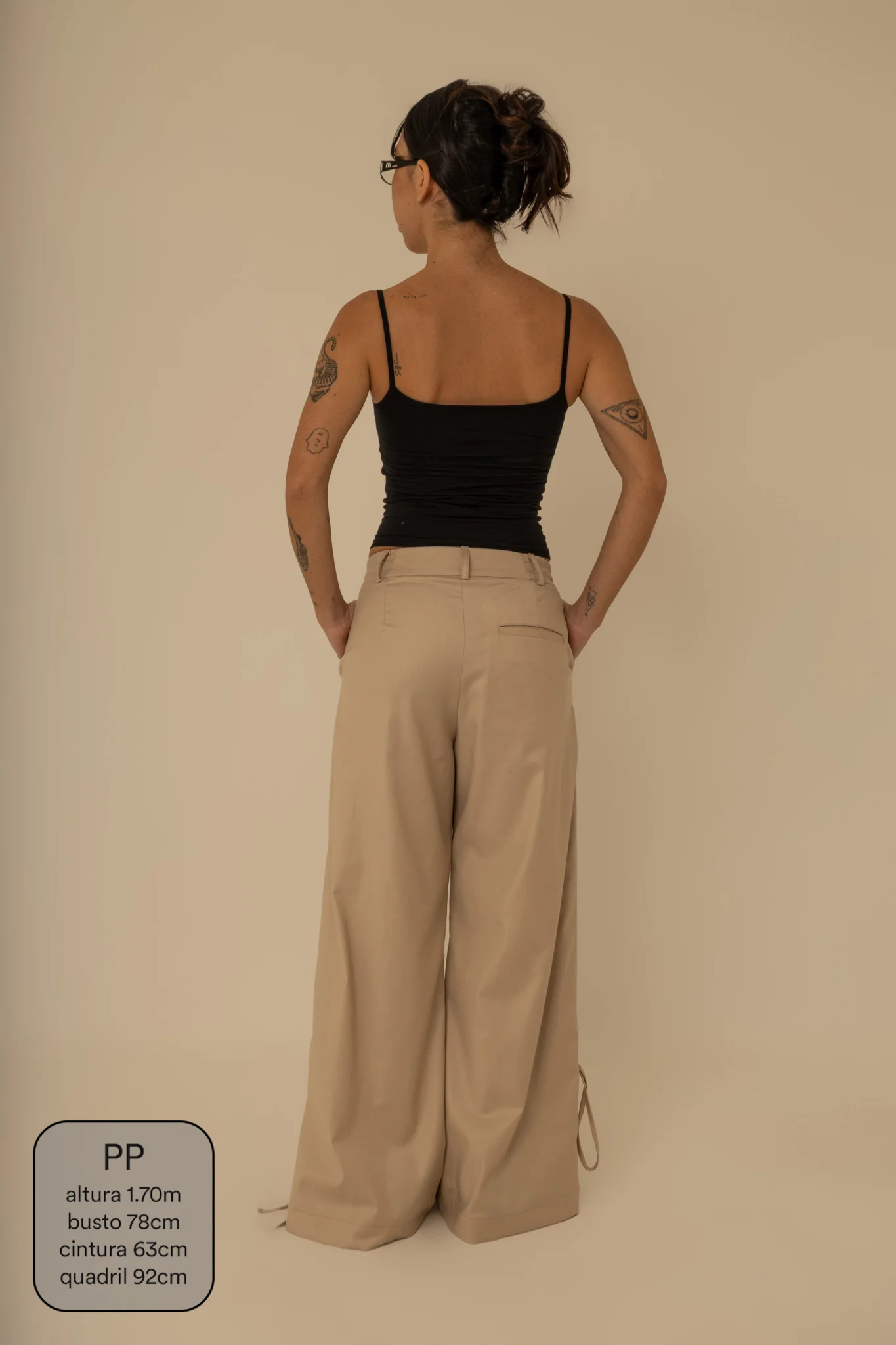 calça laço | calça alfaiataria com amarração na barra - Image 11