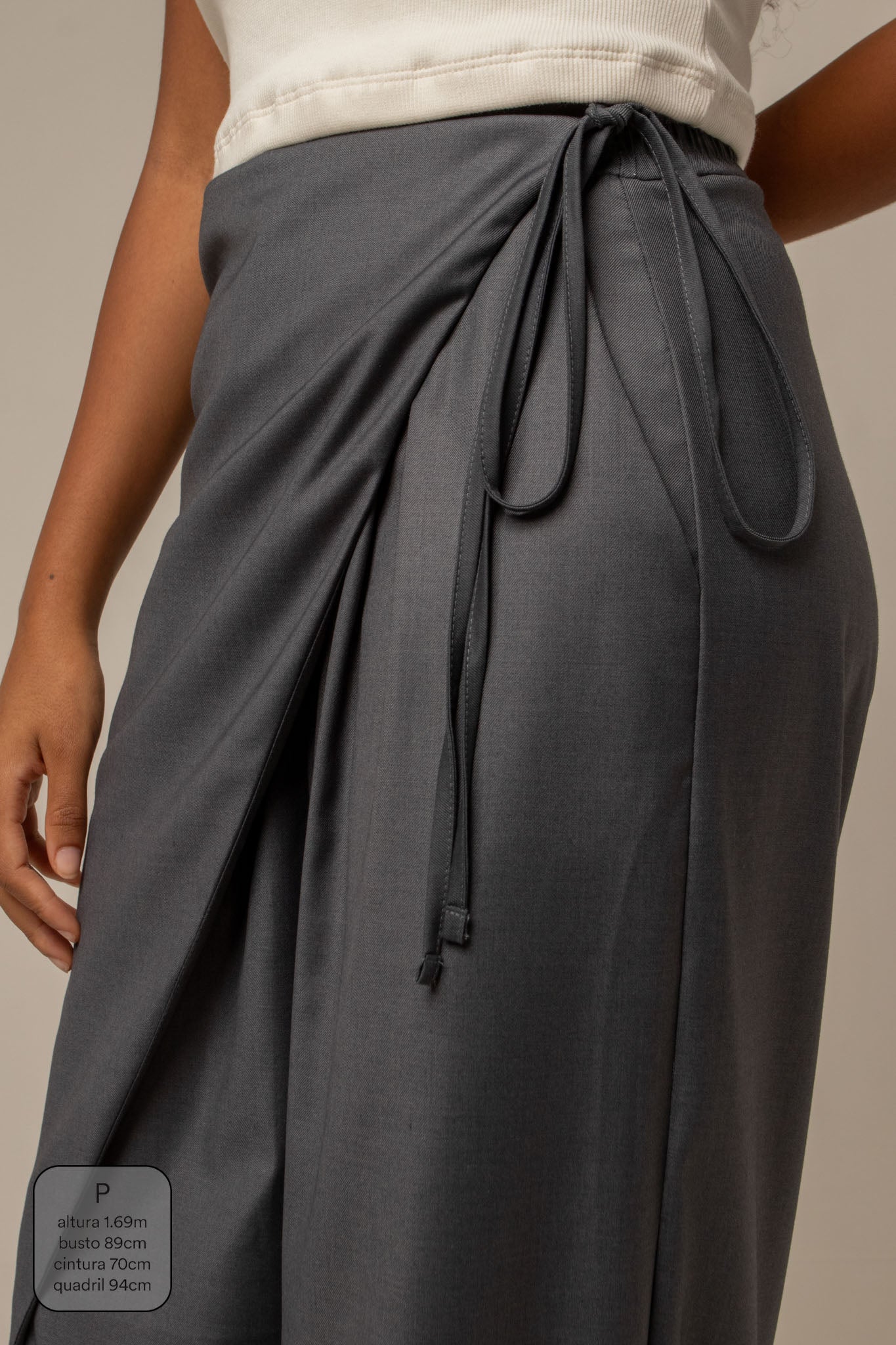calça-saia de alfaiataria chefa - Image 3