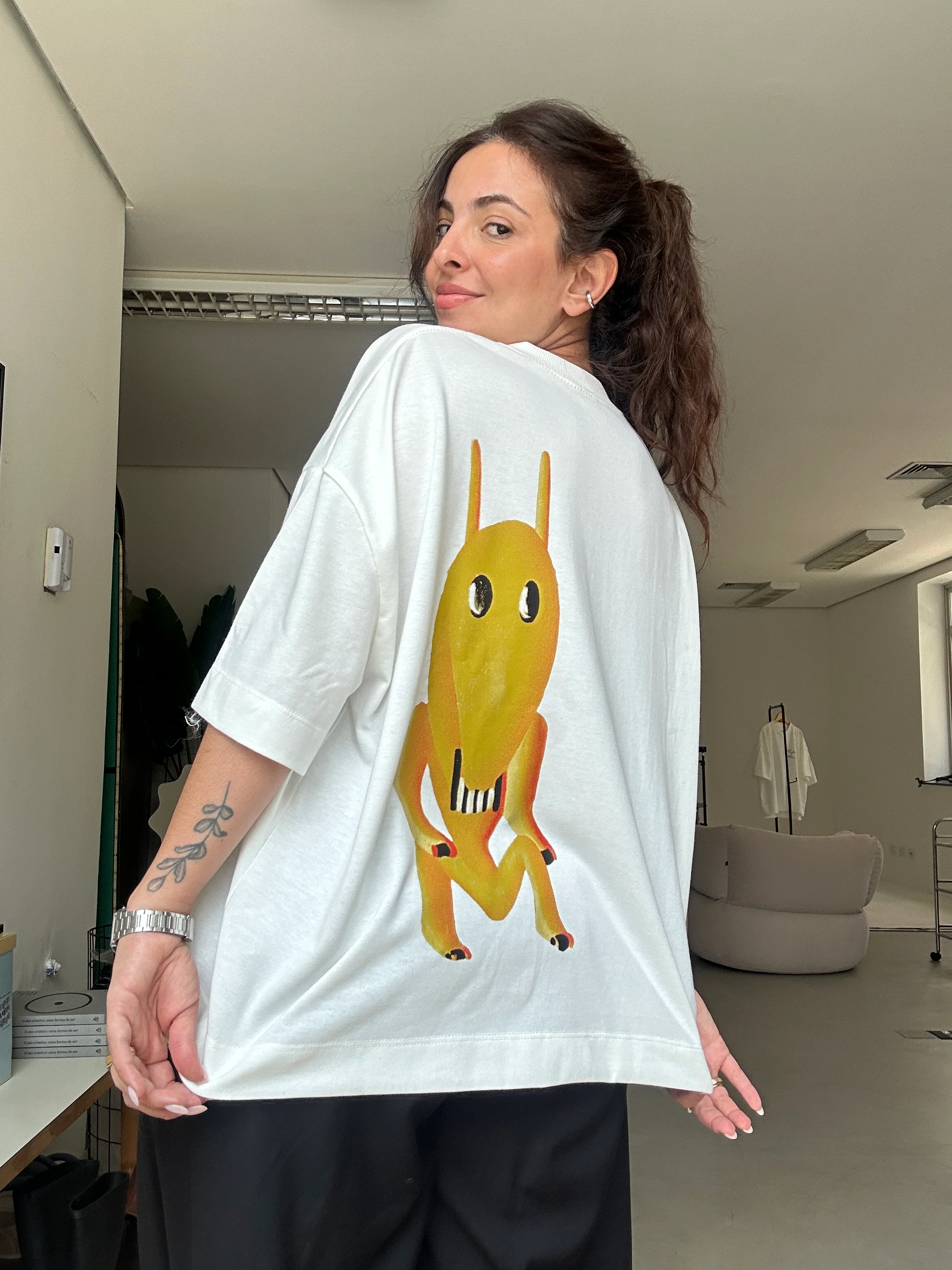 camisetão cuca collab tarsila do amaral - Image 7