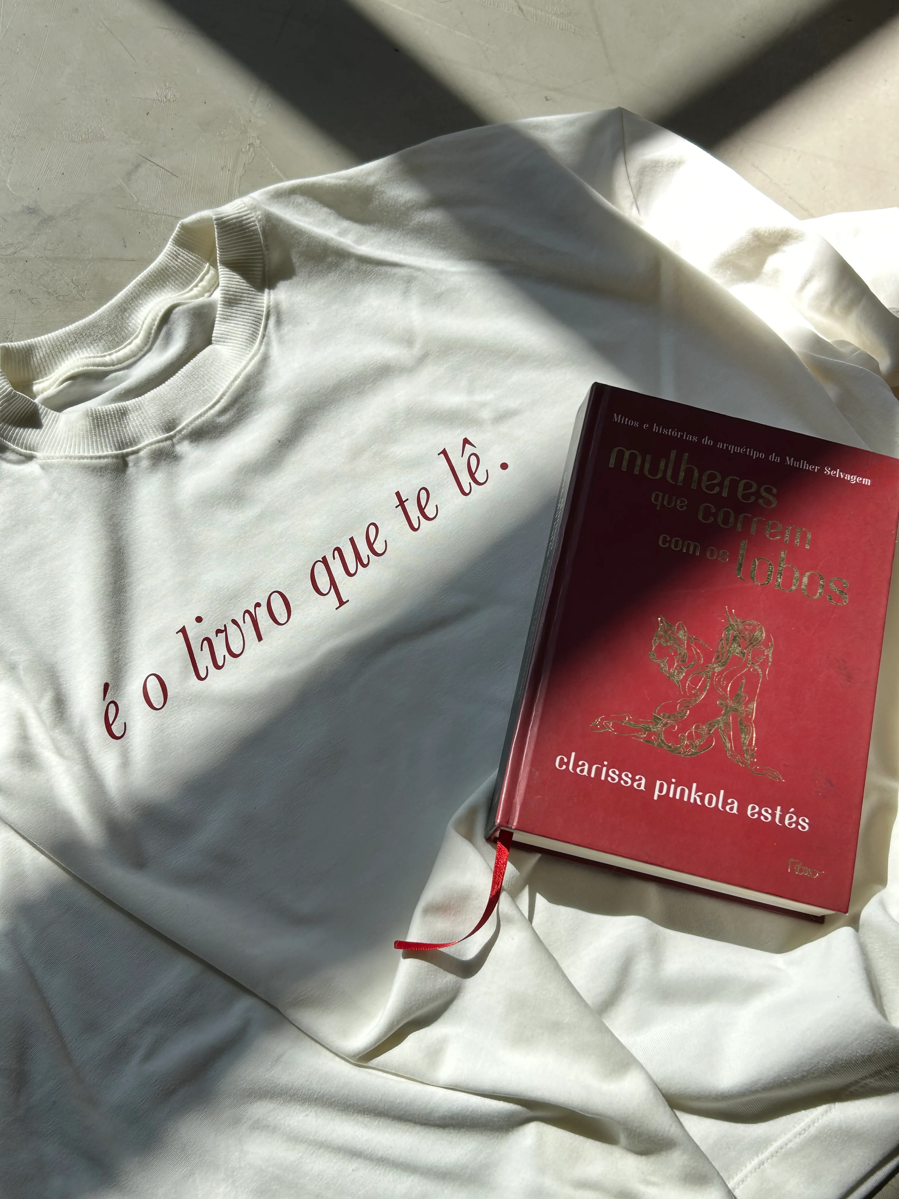 camisetão o livro que te lê collab manu xavier - Image 4