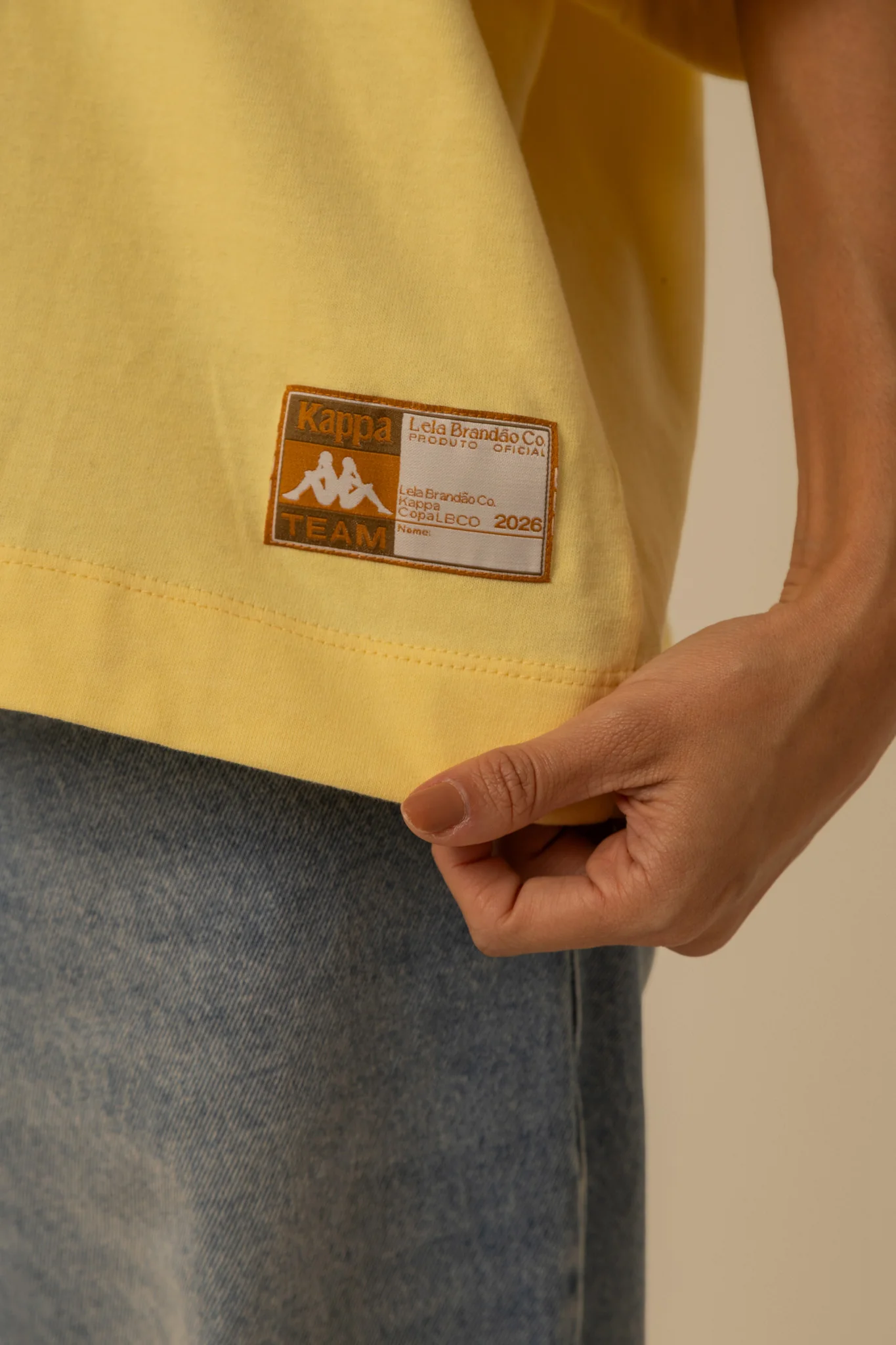 camisetão oversized com recorte lela & kappa - Image 9