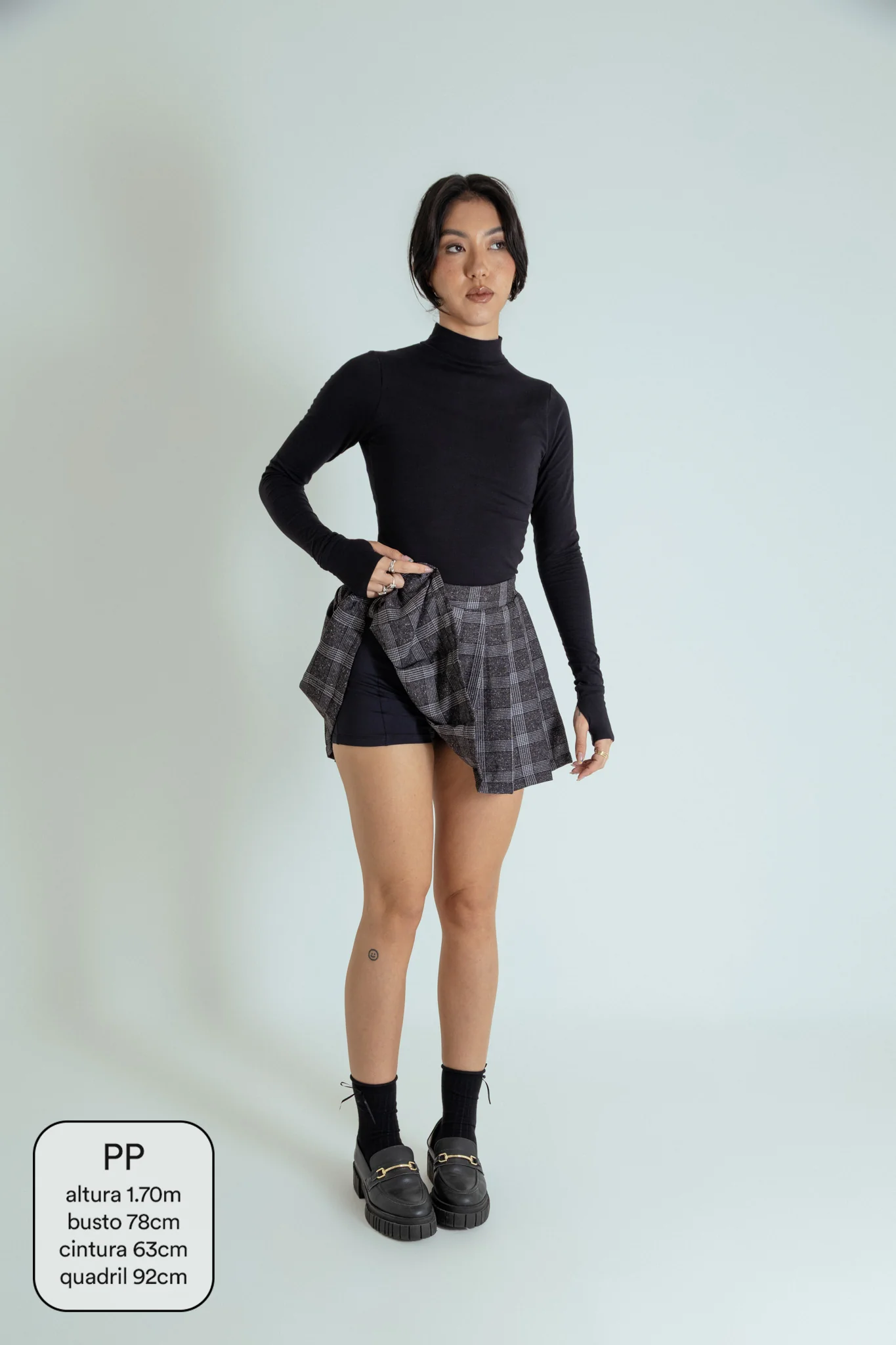 mini short saia plissado xadrez - Image 8