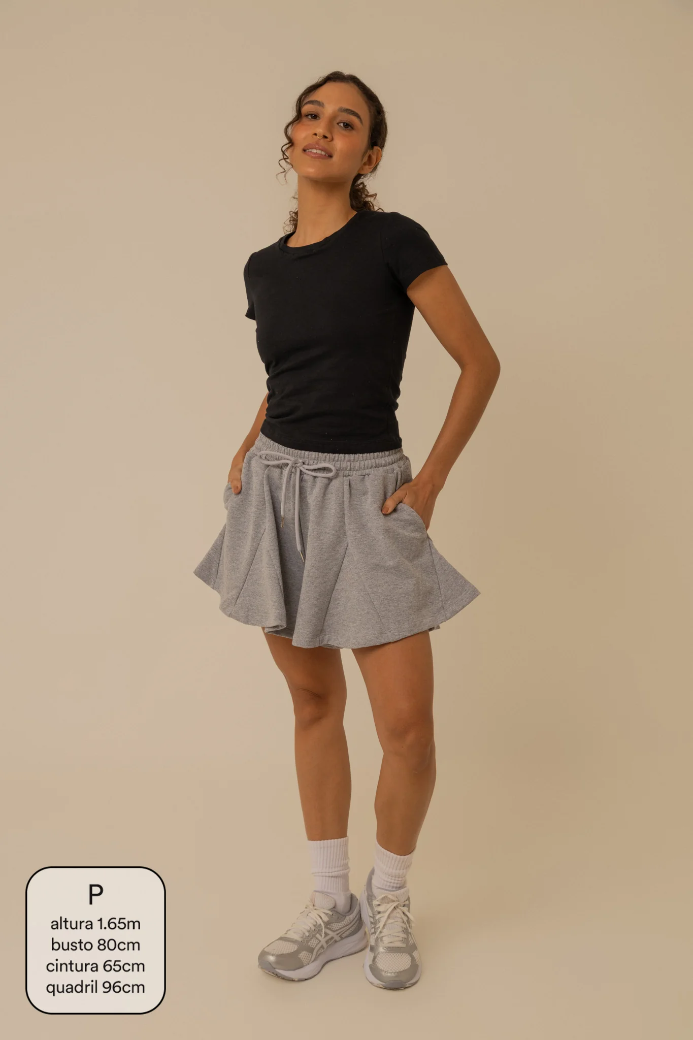 short de moletom recortes cozy | short moletom feminino com cós de elástico e cordão - Image 12