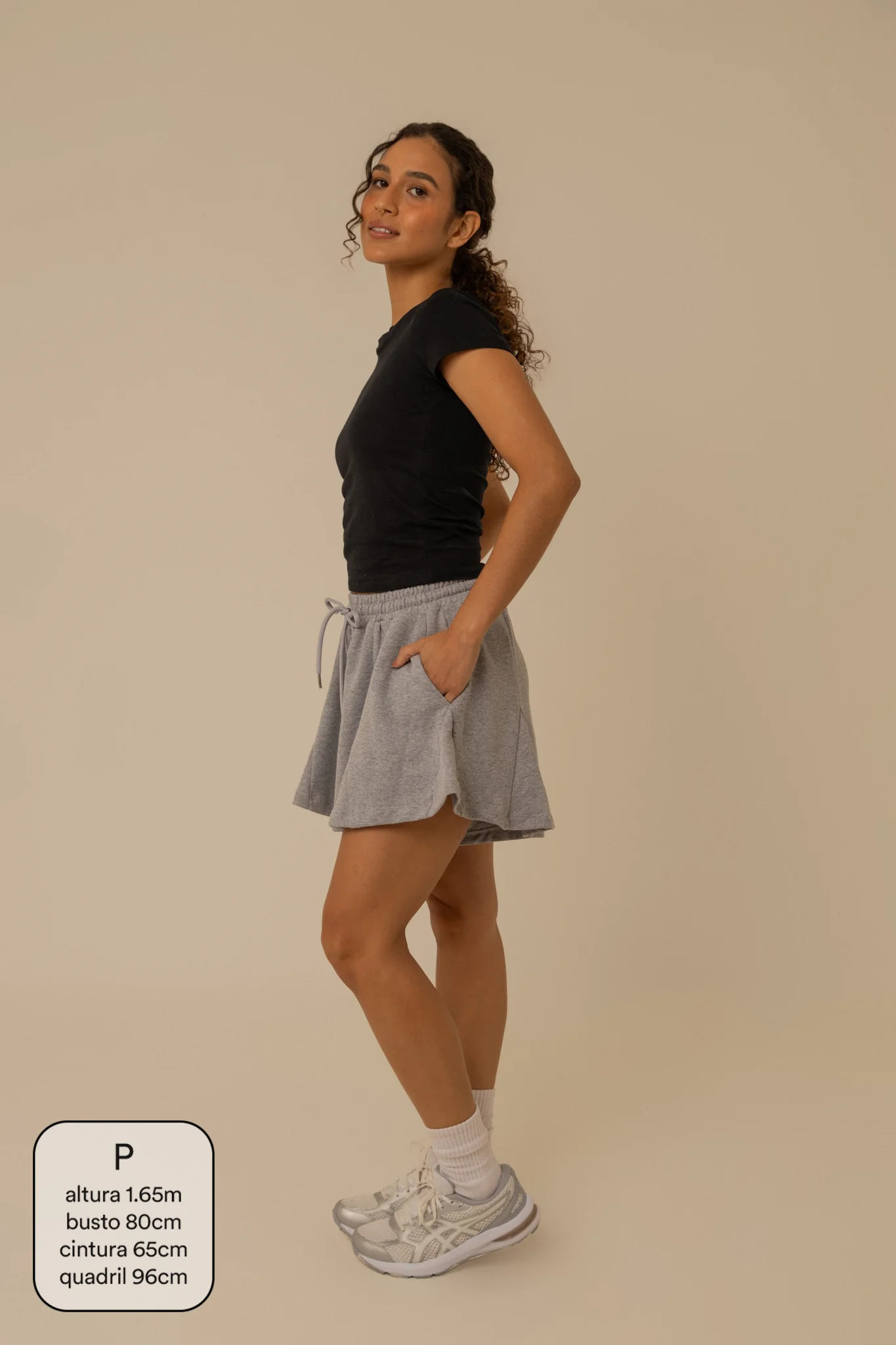 short de moletom recortes cozy | short moletom feminino com cós de elástico e cordão - Image 14