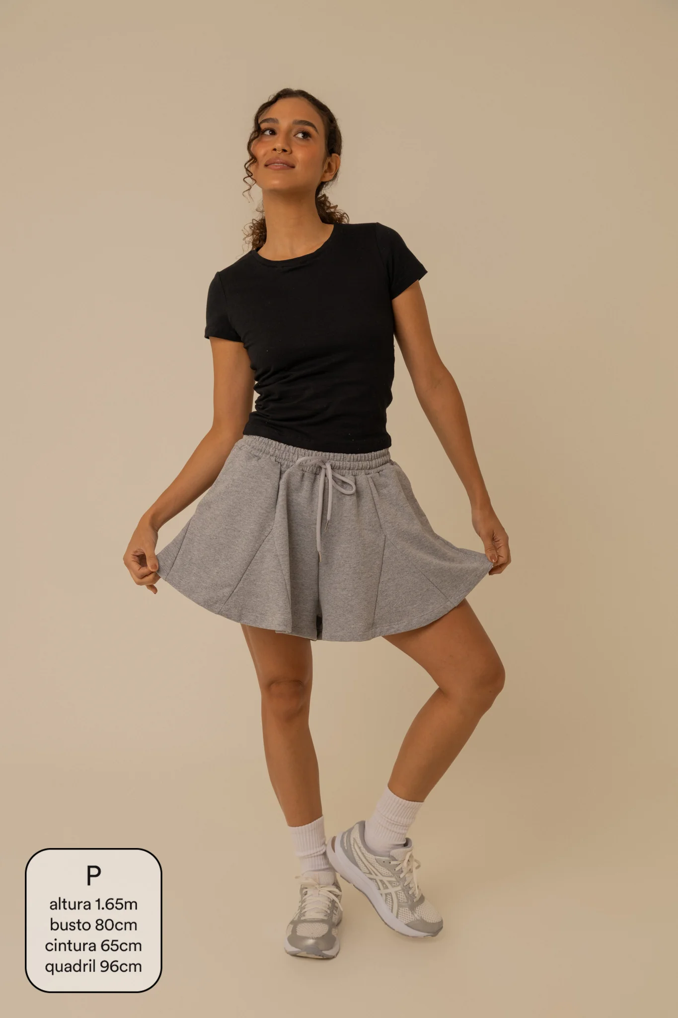 short de moletom recortes cozy | short moletom feminino com cós de elástico e cordão - Image 8